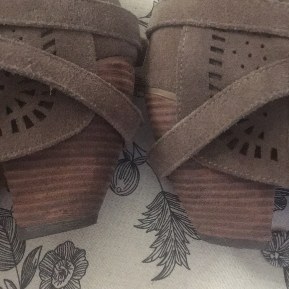 Naughty monkey booties - Picture 5 of 7